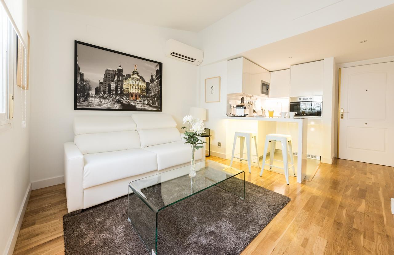 Latina Suite Madrid Luaran gambar